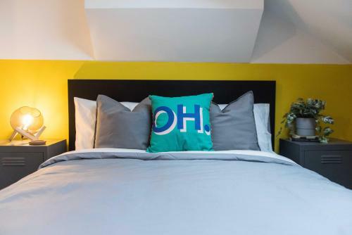 ?onpoint - Large 6 Bed House With Parking!?