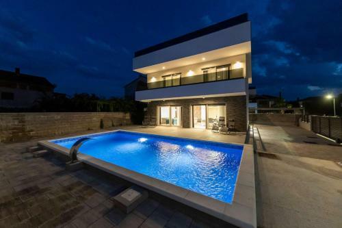 Beautiful Villa Gina
