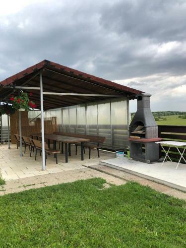 Hostal Pensiunea Cara