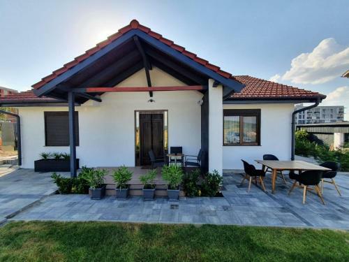 Prestige Cottage
