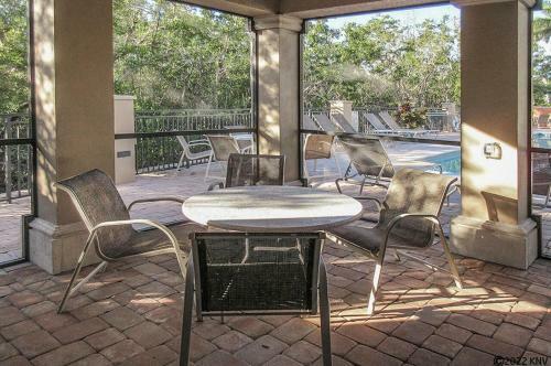 Apartamento Estero Bayside Bldg 1 #205 Condo