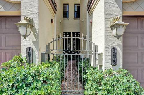 Luxury! 4bed Private Pool Deck! 1,7mi To Beach Townhouse