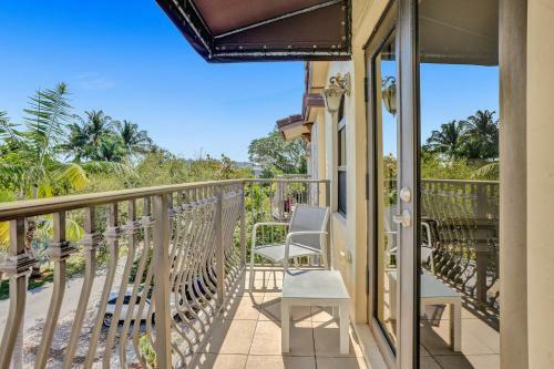 Luxury! 4bed Private Pool Deck! 1,7mi To Beach Townhouse