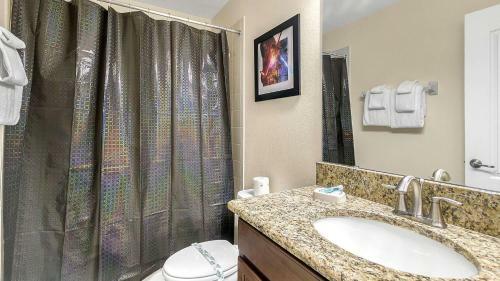 Dream Escape Large Home Located In Champion Gates