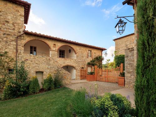 Scenic Villa In Gaiole In Chianti With Pool