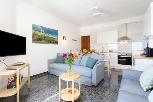 House Maye, With Terrace, Parking, Views And Bbq