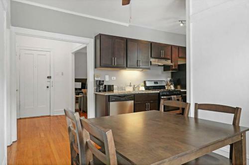 Apartamento Excellent 1br In Lakeview Close To Shops & Dining!