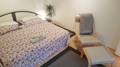 Gro�es Zimmer In Souterrain