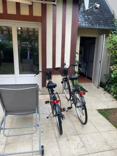 Maison V�lo Piscine Tennis