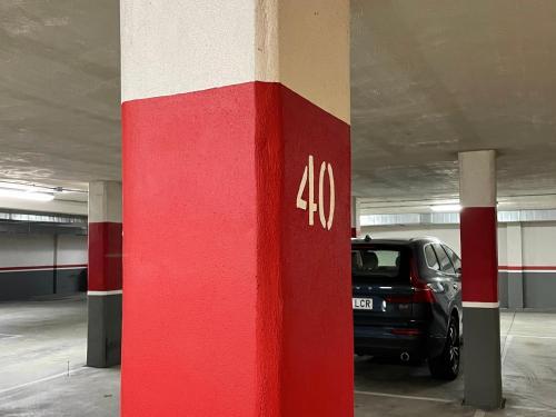 Apartamento C�ntrico Con Terraza Y Parking Privado