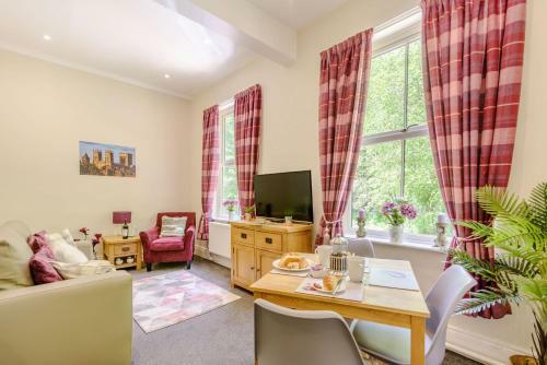 Weaver Apartment