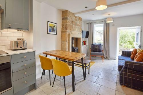 Host & Stay - Old Stone Cottage