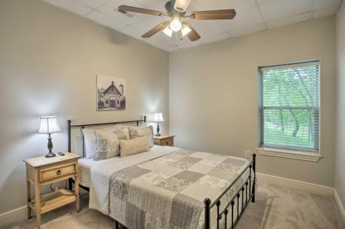 Branson Family Retreat On About 5 Acres With Decks!
