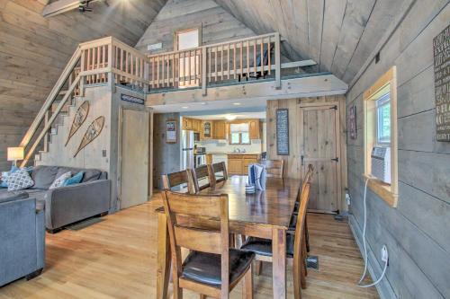 Rustic Madison Cabin Retreat With Deck And Grill!