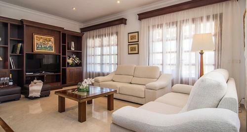 Villa Copinya Blanca