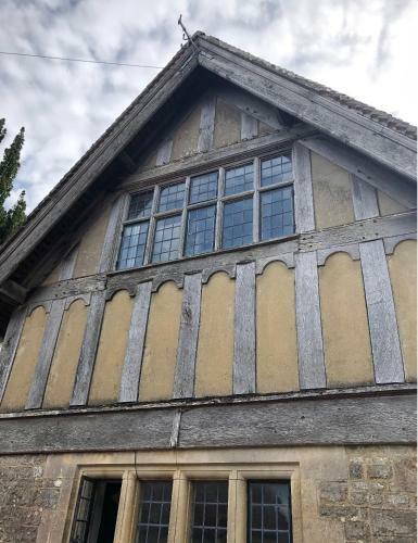 The Historical And Magical Lodge Gatehouse