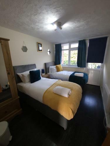 Relaxing 2-bedroom Service Apartment With Parking