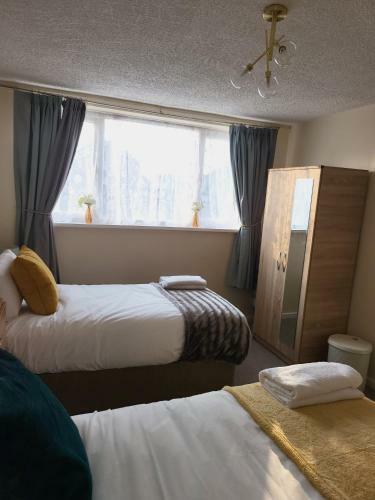 Relaxing 2-bedroom Service Apartment With Parking