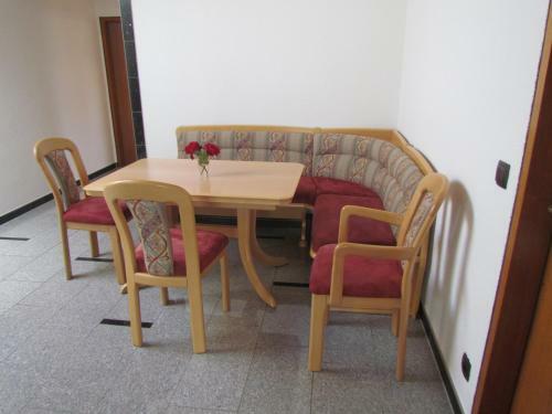 Apartamento Ferienwohnung Am Heuchelberg