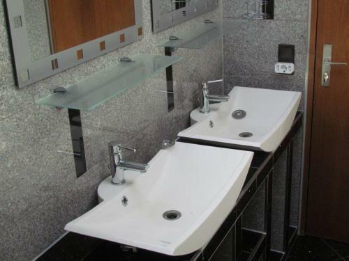 Apartamento Ferienwohnung Am Heuchelberg