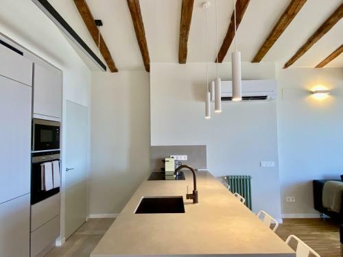 Vinyet Playa Beachfront Apartment