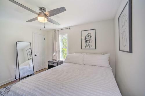Artsy Upstate Getaway With Huge Private Yard!