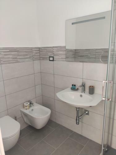 Hostal Ninfea Tropea City Rooms