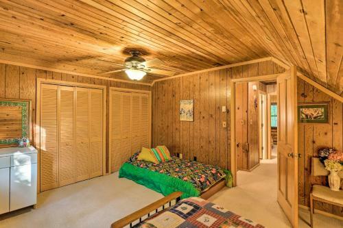Serene Brevard Cabin About 7 Mi To State Forest!