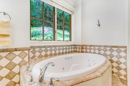 Crab Orchard Country Estate