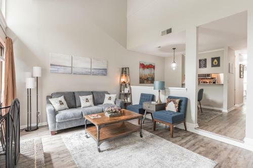 Apartamento Modern Cozy Townhome