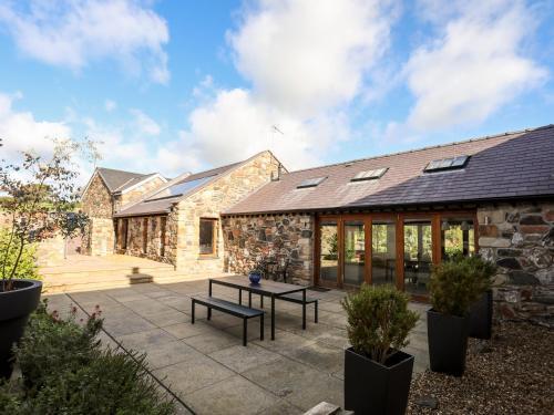 Clynnog House