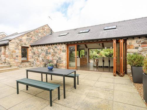 Clynnog House