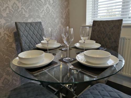 Commonwealth Ready Staynec Lamprey- Lux Apartment
