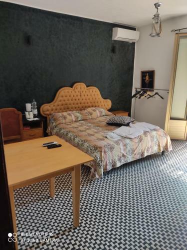 Hostal L'angolo Della Pizza Somel