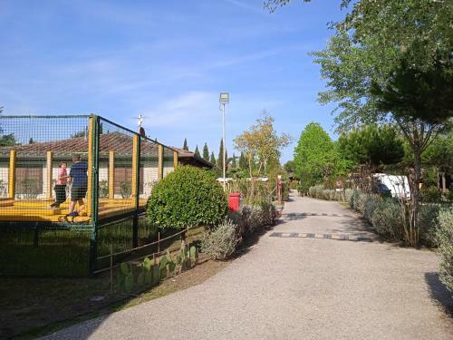 Mobile Home Viareggio - Camping Paradiso - R008