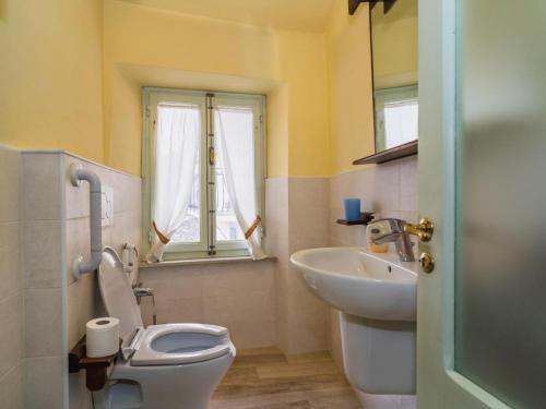 Cheerful Holiday Home In Poggio With Private Garden