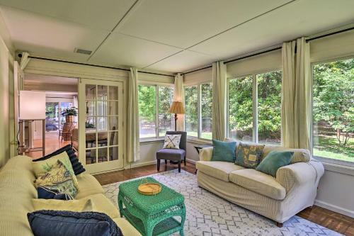 Artsy Southern Pines Home About 1 Mi To Downtown!