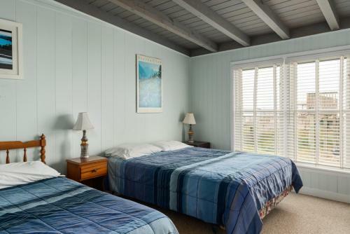 Admiral's Quarters By Oak Island Accommodations