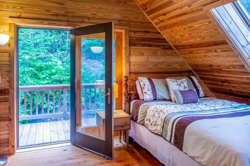 Cedar Cliff Cabin