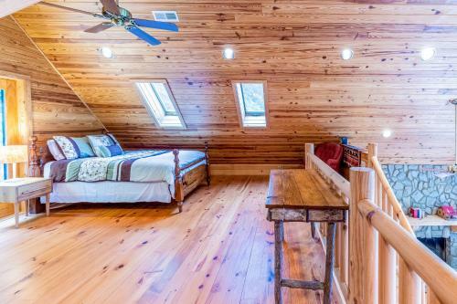 Cedar Cliff Cabin