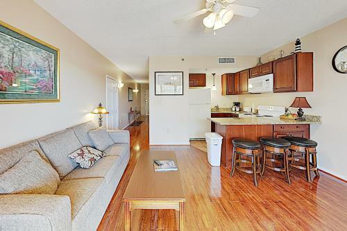 River View Suite 203