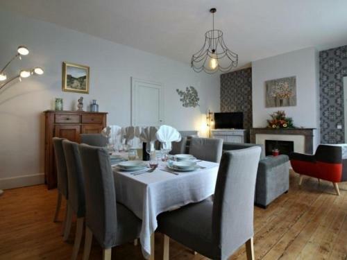 House Tour Du Ch�teau Laroque Dubos