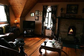 Woodview Lodge B&B