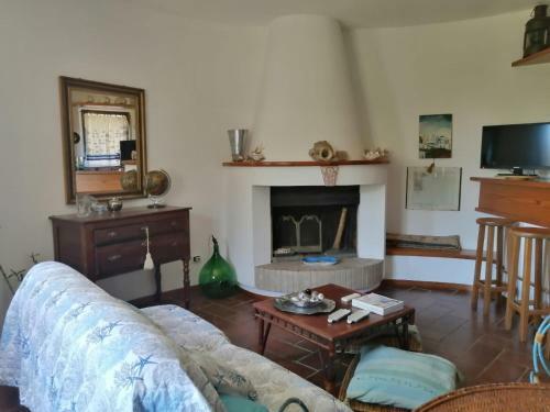 Villa Adelida - Authentic Sardinian Villa With A Cozy Feeling