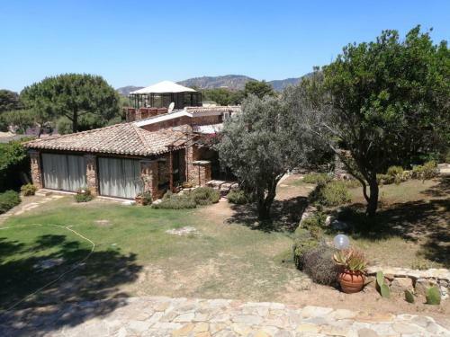 Villa Adelida - Authentic Sardinian Villa With A Cozy Feeling