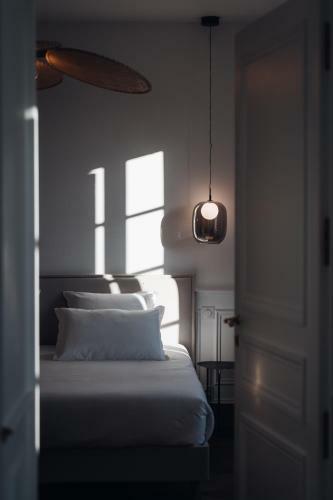 Hostal L'iris De Suse