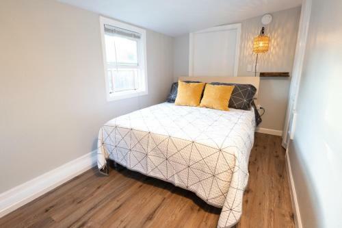 Newly Updated Cute Bungalow Eugene Home