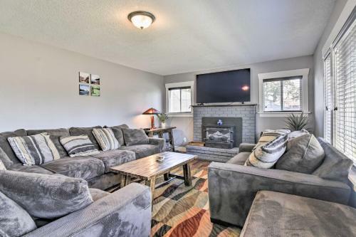 Charming Portland Home, Walk To Light Rail!