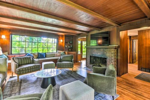Peaceful And Elegant Cottage With Riverside View
