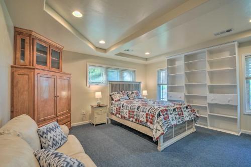 Charming Medford Getaway About 4 Mi To Downtown!